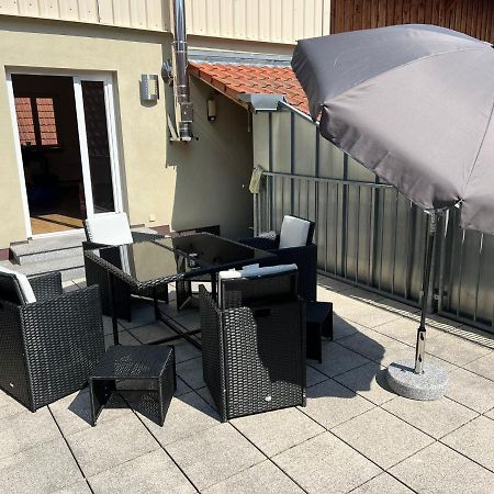 Privatzimmer Im Herzen Von Ипхофен Экстерьер фото