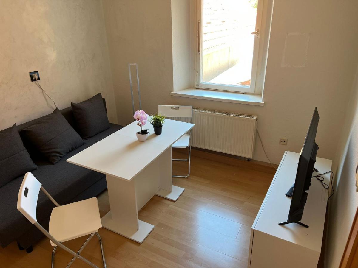 Privatzimmer Im Herzen Von Ипхофен Экстерьер фото