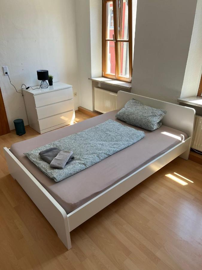 Privatzimmer Im Herzen Von Ипхофен Экстерьер фото
