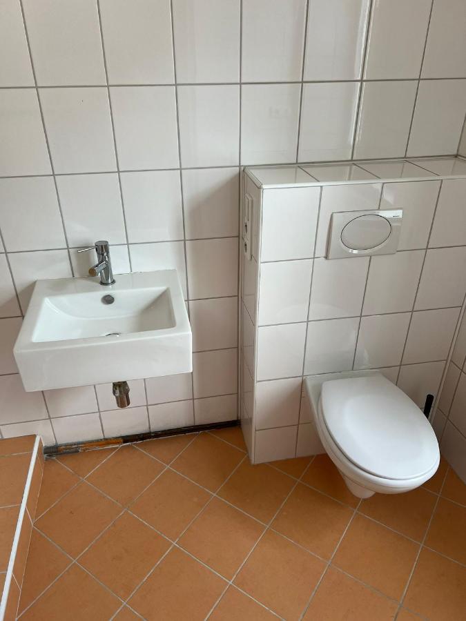 Privatzimmer Im Herzen Von Ипхофен Экстерьер фото