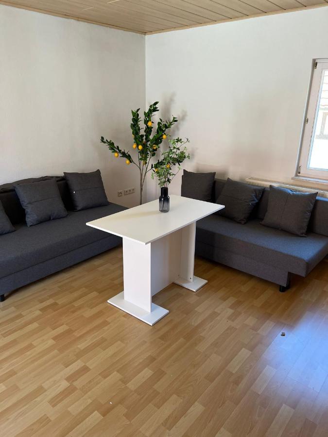 Privatzimmer Im Herzen Von Ипхофен Экстерьер фото