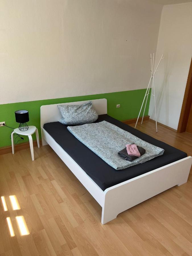 Privatzimmer Im Herzen Von Ипхофен Экстерьер фото