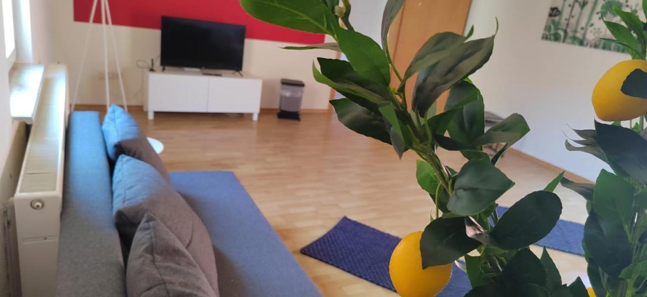 Privatzimmer Im Herzen Von Ипхофен Экстерьер фото