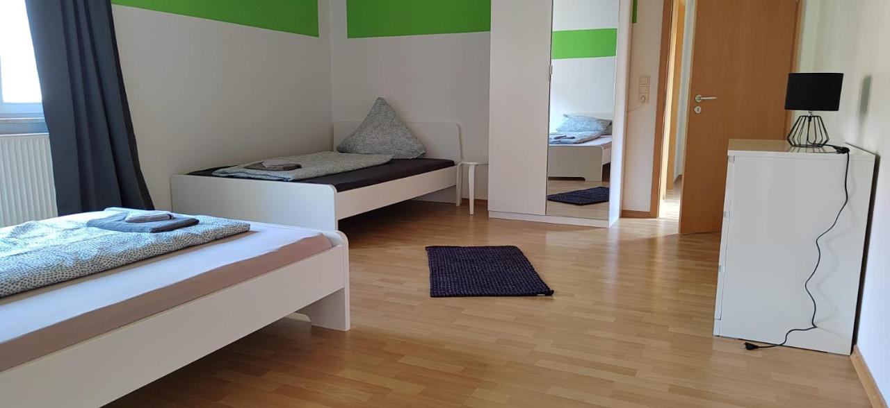 Privatzimmer Im Herzen Von Ипхофен Экстерьер фото