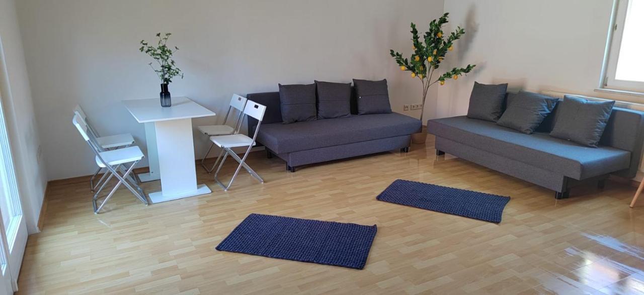 Privatzimmer Im Herzen Von Ипхофен Экстерьер фото